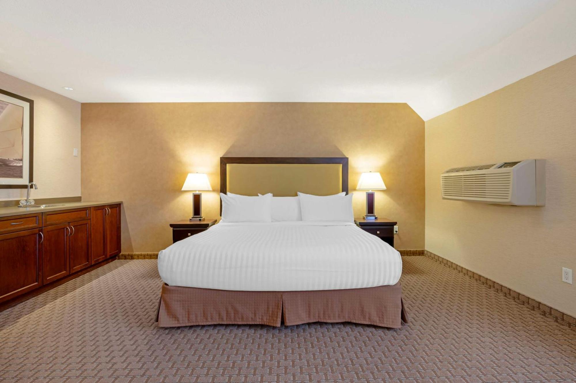 Best Western Plus Emerald Isle Hotel Sidney Eksteriør billede