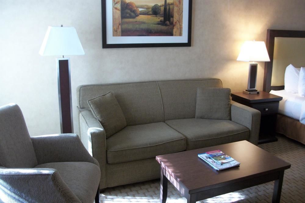 Best Western Plus Emerald Isle Hotel Sidney Eksteriør billede