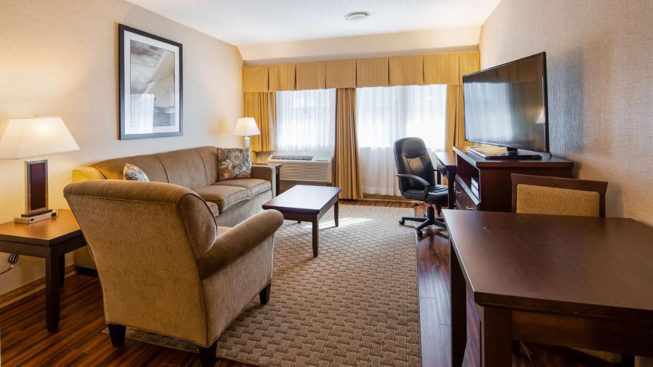 Best Western Plus Emerald Isle Hotel Sidney Eksteriør billede